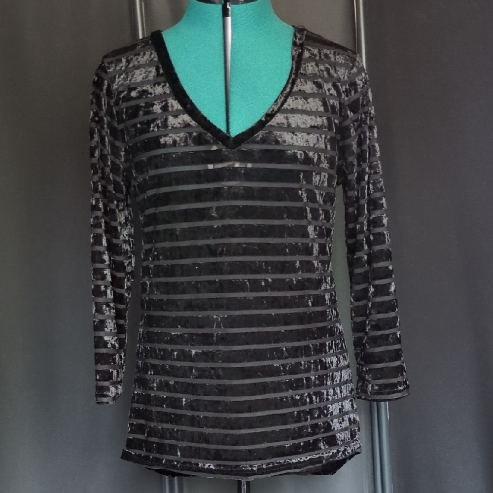 Black Striped Velvet 3/4 Sleeve Blouse